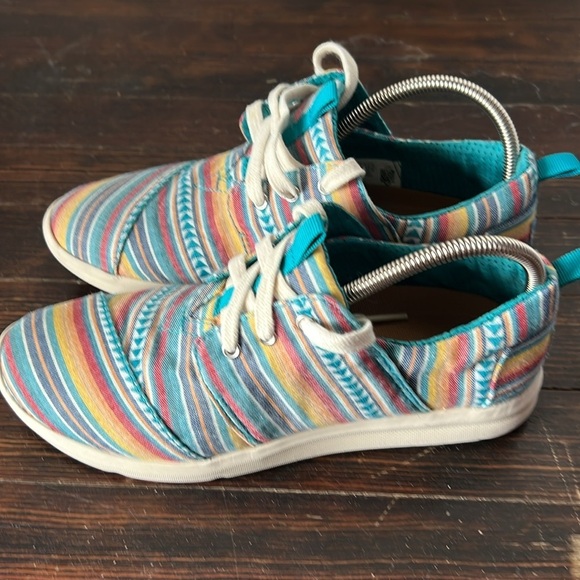 Toms Southwestern Rainbow Shoes Womens 7 - Picture 3 of 5